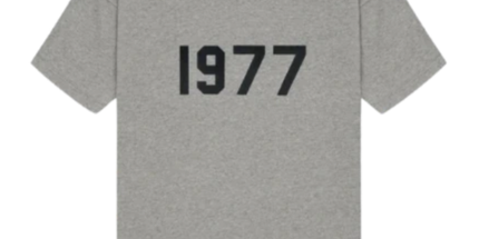 Essential 1977 Short Set