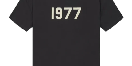 Essential 1977 Short Set