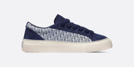 "B33" Spin Sneaker
