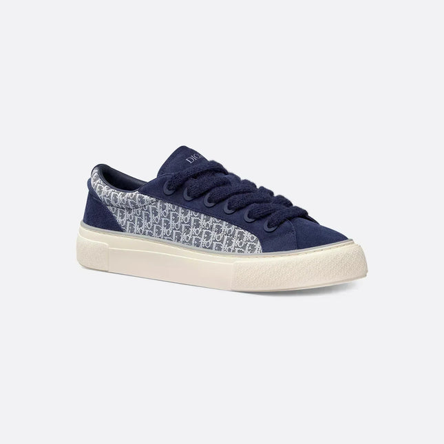 "B33" Spin Sneaker