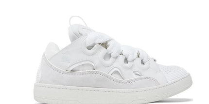 "Curb-Sneaker"