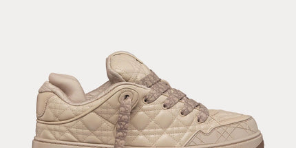 "B9" Sneaker