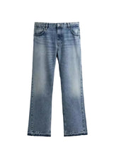 Flared fit jeans