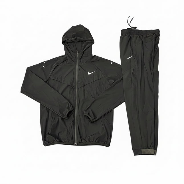 Nike Stride Repel running Set