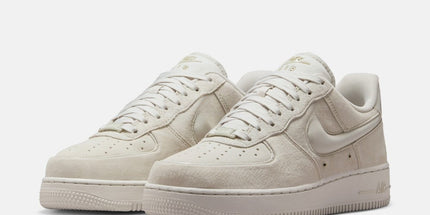 Nike Air Force 1 Low LX