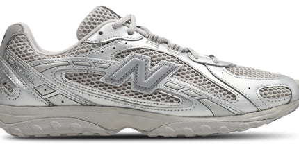 New Balance 204L